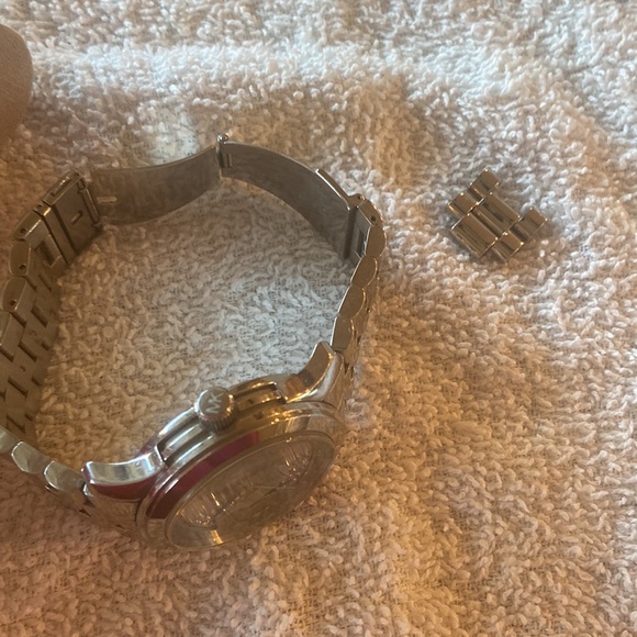 Michael Kors watch with crystals on the face. Silver tone. Stainless steel. main image 9